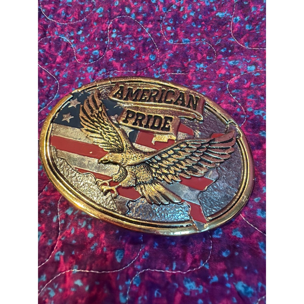 Vintage American Pride Eagle Belt Buckle Gold Tone Patriotic USA Flag Oval